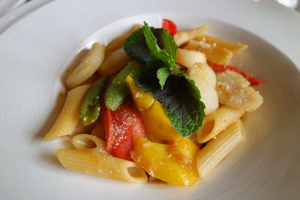 綠樹林幸福農場休閒餐廳：1030211[官本金文愛台灣口碑券第37彈]悠閒漫活的綠樹林幸福農場休閒餐廳享受美食饗宴與大自然譜出幸福樂章