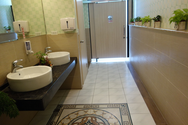 綠樹林幸福農場休閒餐廳：1030211[官本金文愛台灣口碑券第37彈]悠閒漫活的綠樹林幸福農場休閒餐廳享受美食饗宴與大自然譜出幸福樂章