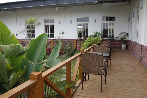 綠樹林幸福農場休閒餐廳：1030211[官本金文愛台灣口碑券第37彈]悠閒漫活的綠樹林幸福農場休閒餐廳享受美食饗宴與大自然譜出幸福樂章