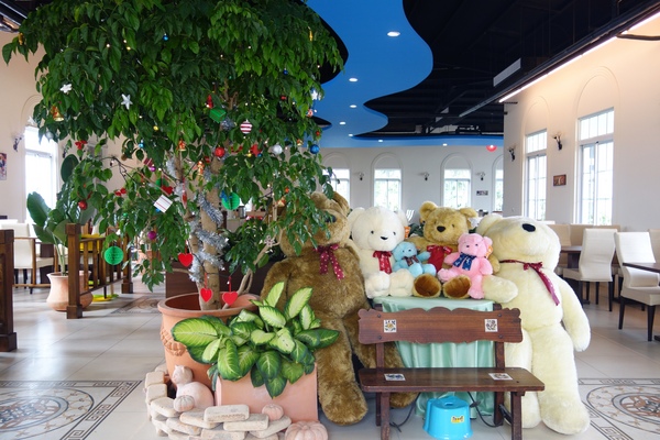 綠樹林幸福農場休閒餐廳：1030211[官本金文愛台灣口碑券第37彈]悠閒漫活的綠樹林幸福農場休閒餐廳享受美食饗宴與大自然譜出幸福樂章