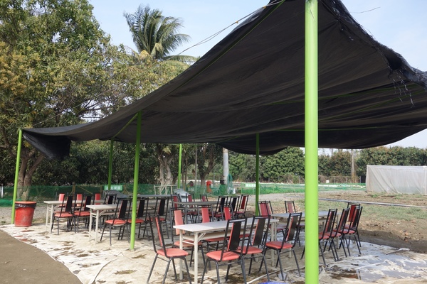 綠樹林幸福農場休閒餐廳：1030211[官本金文愛台灣口碑券第37彈]悠閒漫活的綠樹林幸福農場休閒餐廳享受美食饗宴與大自然譜出幸福樂章