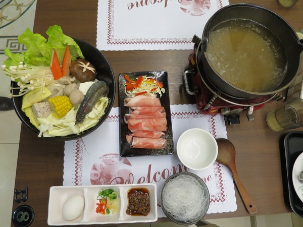 綠樹林幸福農場休閒餐廳：鬧中取靜的地方 ..  綠樹林幸福農場休閒餐廳