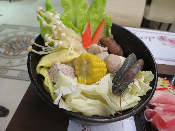 綠樹林幸福農場休閒餐廳：鬧中取靜的地方 ..  綠樹林幸福農場休閒餐廳