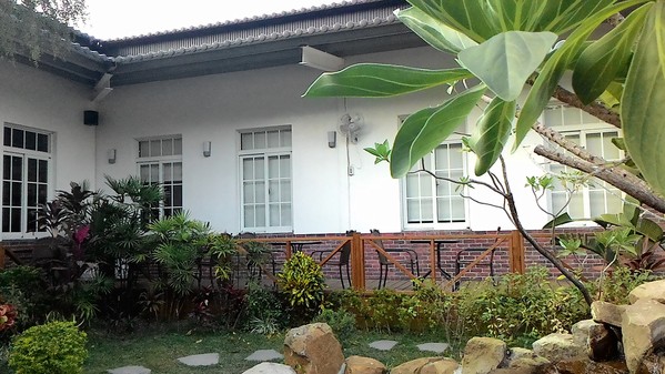 綠樹林幸福農場休閒餐廳：鬧中取靜的地方 ..  綠樹林幸福農場休閒餐廳