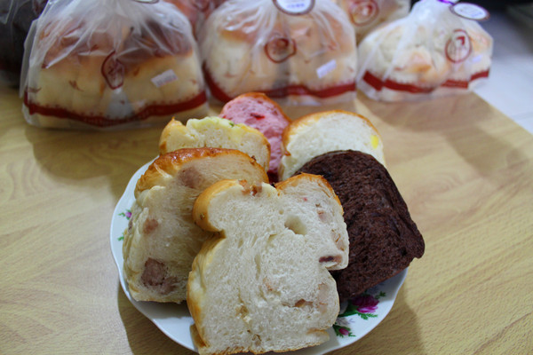 榛品烘培坊：[宅配]軟Q料多夢幻土司-榛品烘焙坊