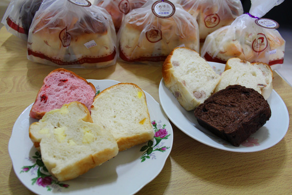 榛品烘培坊：[宅配]軟Q料多夢幻土司-榛品烘焙坊