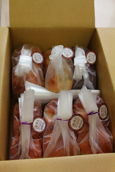 榛品烘培坊：[宅配]軟Q料多夢幻土司-榛品烘焙坊
