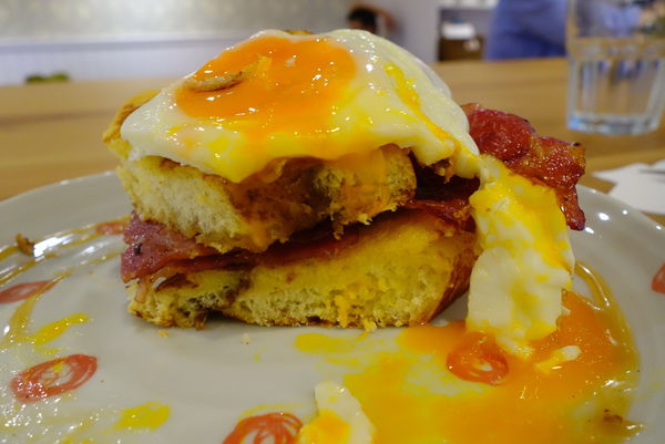 Miss V Bakery:Miss V Bakery ~ 赤峰街不可錯過的招牌甜點居然變鹹了 - 捷運中山站