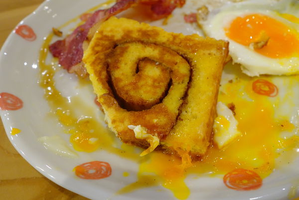 Miss V Bakery:Miss V Bakery ~ 赤峰街不可錯過的招牌甜點居然變鹹了 - 捷運中山站