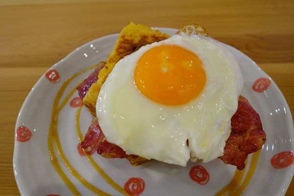 Miss V Bakery:Miss V Bakery ~ 赤峰街不可錯過的招牌甜點居然變鹹了 - 捷運中山站