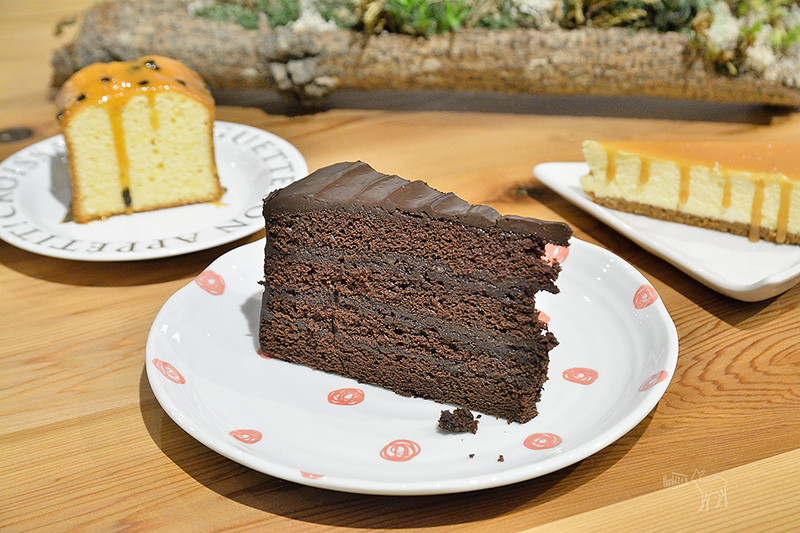 赤峰街的Miss V Bakery搬家:不錯吃的肉桂捲,捷運松山淡水線雙連中山站下午茶甜點