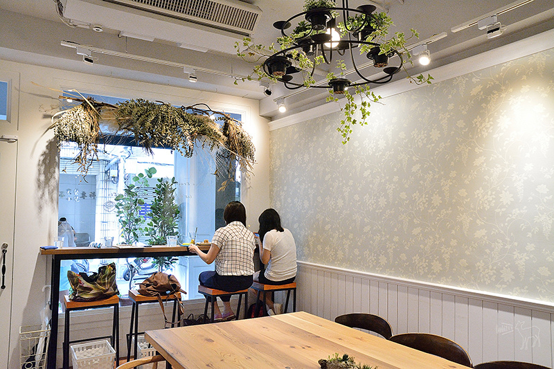 赤峰街的Miss V Bakery搬家:不錯吃的肉桂捲,捷運松山淡水線雙連中山站下午茶甜點