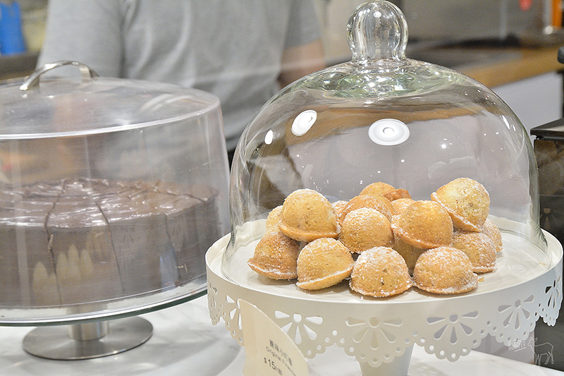 赤峰街的Miss V Bakery搬家:不錯吃的肉桂捲,捷運松山淡水線雙連中山站下午茶甜點