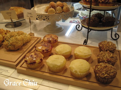 Miss V bakery (赤峰街／肉桂捲／婚禮喜餅／精緻蛋糕點心)