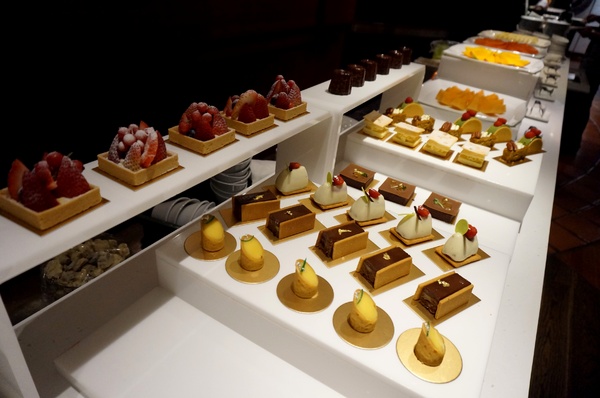 台北晶華酒店-Robin's鐵板燒：晶華酒店Robin's  60盎司 戰斧和牛牛排 ~ 巨無霸分享!