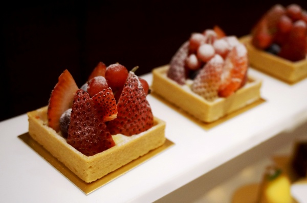 台北晶華酒店-Robin's鐵板燒：晶華酒店Robin's  60盎司 戰斧和牛牛排 ~ 巨無霸分享!