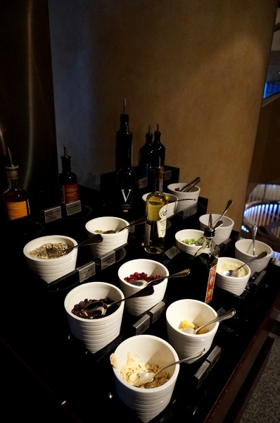 台北晶華酒店-Robin's鐵板燒：晶華酒店Robin's  60盎司 戰斧和牛牛排 ~ 巨無霸分享!