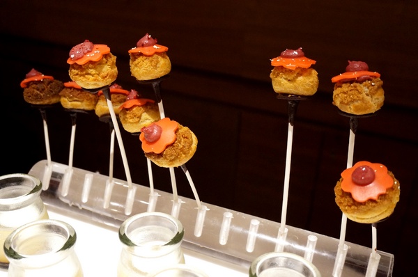 台北晶華酒店-Robin's鐵板燒：晶華酒店Robin's  60盎司 戰斧和牛牛排 ~ 巨無霸分享!