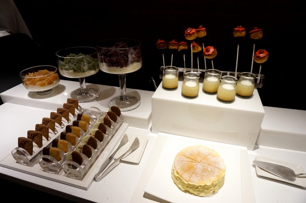 台北晶華酒店-Robin's鐵板燒：晶華酒店Robin's  60盎司 戰斧和牛牛排 ~ 巨無霸分享!