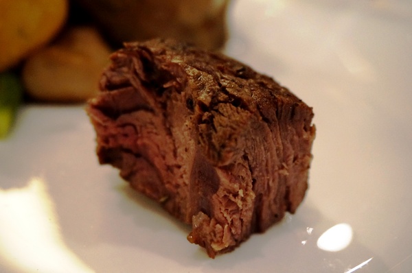 台北晶華酒店-Robin's鐵板燒：晶華酒店Robin's  60盎司 戰斧和牛牛排 ~ 巨無霸分享!