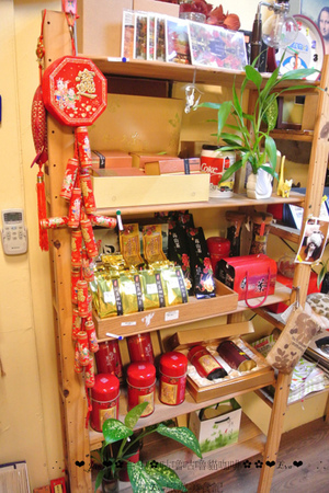 咕嚕咕嚕貓咖啡:【食記】oO。o○。台中 咕嚕咕嚕貓咖啡 po個3D立體擊掌貓拉花,療癒一下大家的心情~快來喝嘎逼,還可以領愛評KOKO哦~oO。o○。