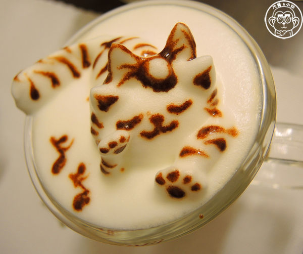 咕嚕貓咖啡館:呷飽祙【台中西區・咕嚕咕嚕貓咖啡】有萌貓陪伴喝立體拉花