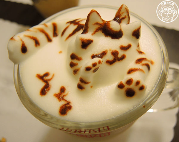 咕嚕貓咖啡館:呷飽祙【台中西區・咕嚕咕嚕貓咖啡】有萌貓陪伴喝立體拉花