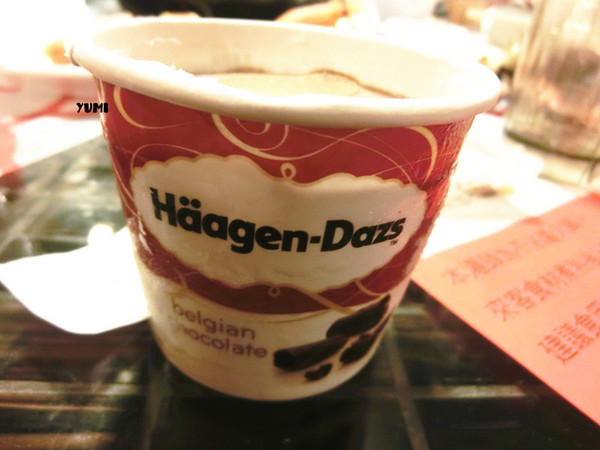 小蒙牛頂級麻辣養生鍋：【台中食記】超級划算~讓你哈根大師吃到飽@小蒙牛頂級麻辣養身鍋