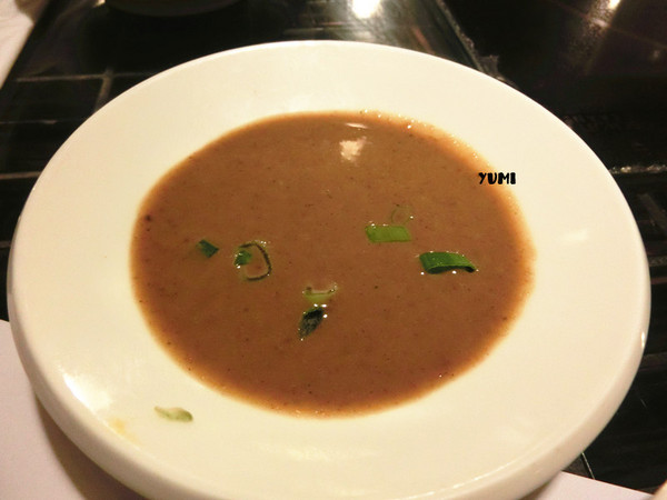 小蒙牛頂級麻辣養生鍋：【台中食記】超級划算~讓你哈根大師吃到飽@小蒙牛頂級麻辣養身鍋