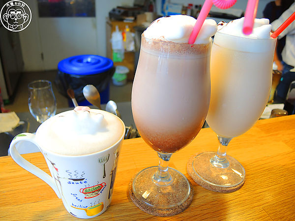 羅塔仕咖啡:呷飽祙【新竹・羅塔仕咖啡】立體拉花萌翻天