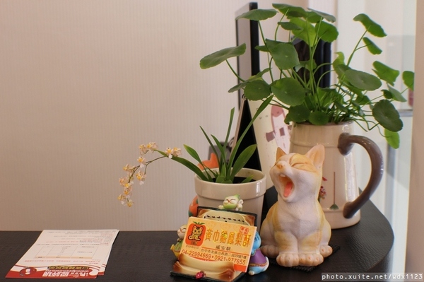 黃巾貓鳳梨酥：黃巾貓鳳梨酥~牛軋糖口味多變化、杏仁果粒超大顆❤