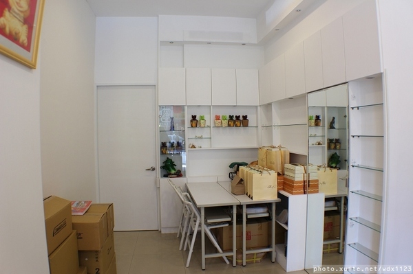 黃巾貓鳳梨酥：黃巾貓鳳梨酥~牛軋糖口味多變化、杏仁果粒超大顆❤