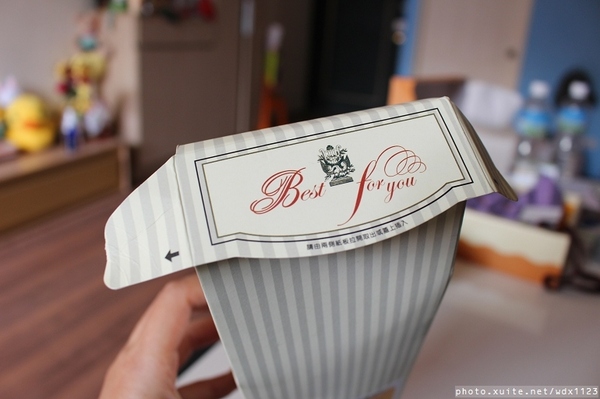 黃巾貓鳳梨酥：黃巾貓鳳梨酥~牛軋糖口味多變化、杏仁果粒超大顆❤