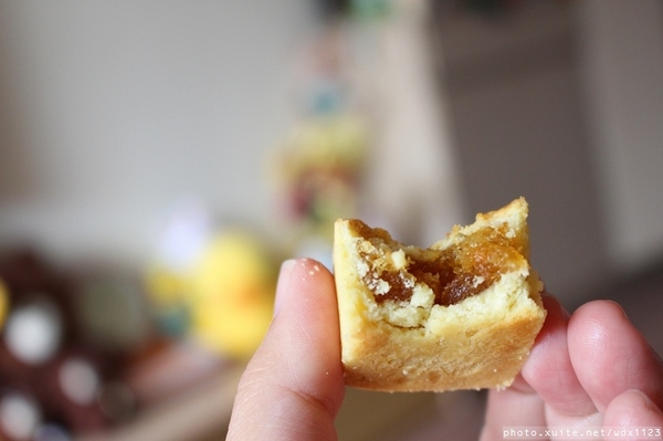 黃巾貓鳳梨酥：黃巾貓鳳梨酥~牛軋糖口味多變化、杏仁果粒超大顆❤