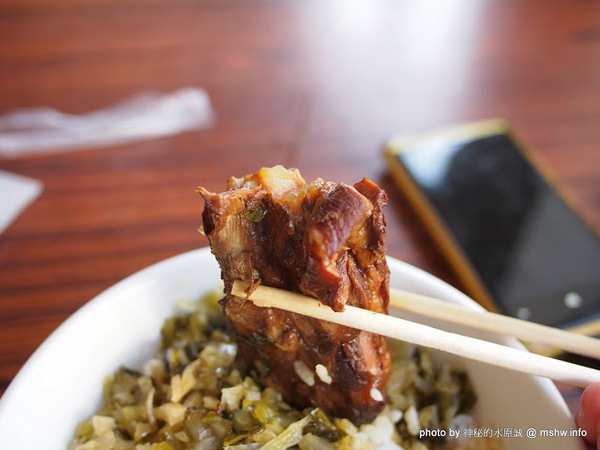 禾記嫩骨飯(佳里店)：【食記】台南Hoche禾記嫩骨飯佳里店@佳里 : 40年傳承的嫩骨？其實就是內含軟骨的爌肉啦 :P