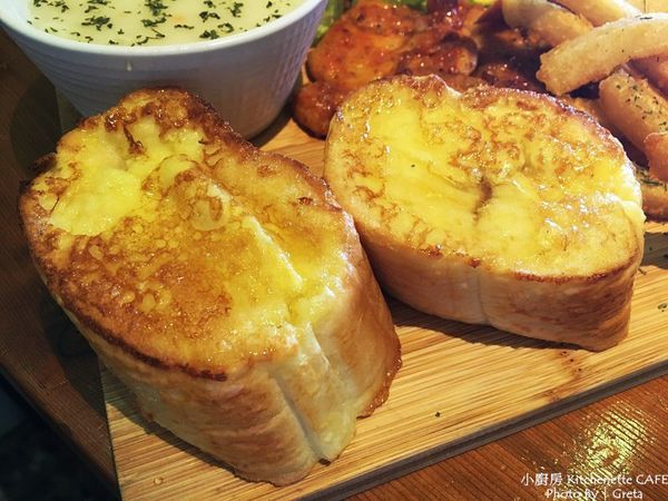 kitchenette cafe025.jpg