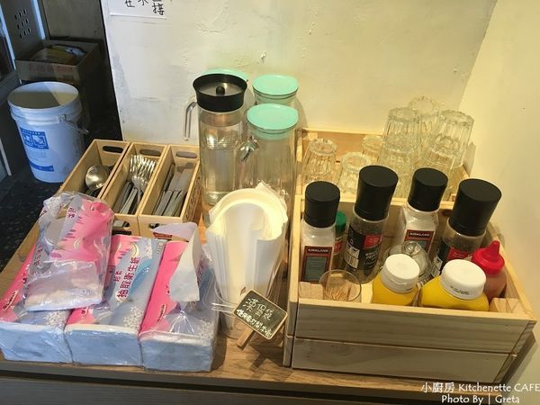 kitchenette cafe037.jpg