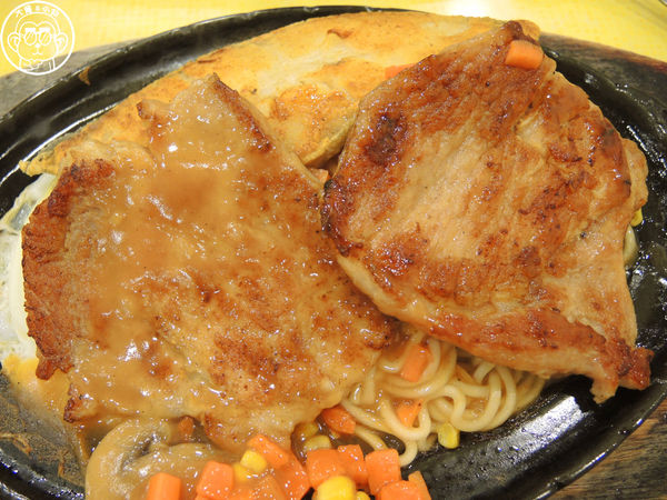 吉市牛排：呷飽祙【新北三重･吉市牛排】食尚玩家推薦