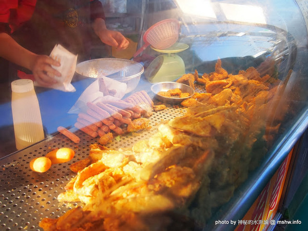 雞多汁黃金雞排.三角骨:【食記】台南Chicken Juiciness雞多汁黃金雞排.三角骨@佳里黃昏市場 : 微甜輕脆皮,雞排以外的比較不推