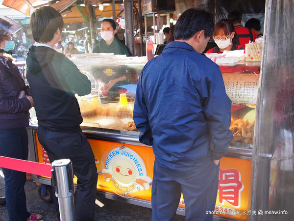雞多汁黃金雞排.三角骨:【食記】台南Chicken Juiciness雞多汁黃金雞排.三角骨@佳里黃昏市場 : 微甜輕脆皮,雞排以外的比較不推