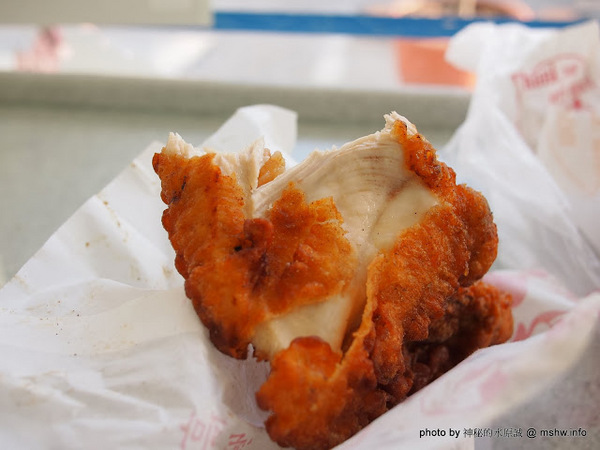 雞多汁黃金雞排.三角骨:【食記】台南Chicken Juiciness雞多汁黃金雞排.三角骨@佳里黃昏市場 : 微甜輕脆皮,雞排以外的比較不推