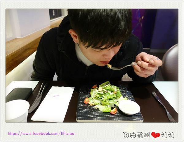 Mooi摩一五金主題餐廳:『口碑券』台中豐原 Mooi摩一五金主題餐廳♡味覺及視覺的雙重享受