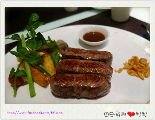 Mooi摩一五金主題餐廳:『口碑券』台中豐原 Mooi摩一五金主題餐廳♡味覺及視覺的雙重享受