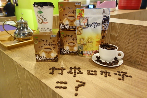 松醇沉香主題複合式餐飲：1030225[官本金文愛台灣]松醇沉香主題複合式餐飲輕鬆養生享受美食歡渡美好時光的好地方