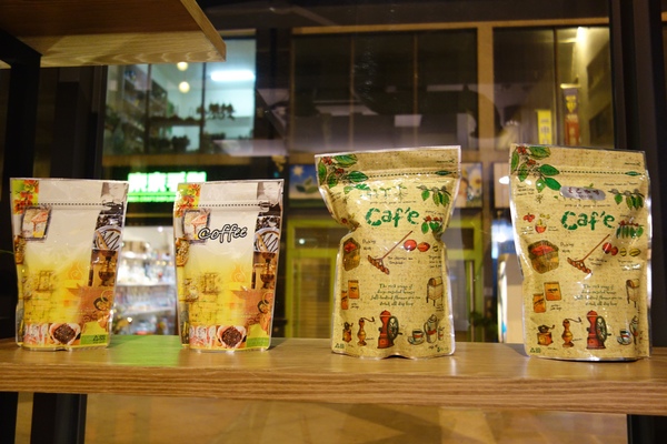 松醇沉香主題複合式餐飲：1030225[官本金文愛台灣]松醇沉香主題複合式餐飲輕鬆養生享受美食歡渡美好時光的好地方