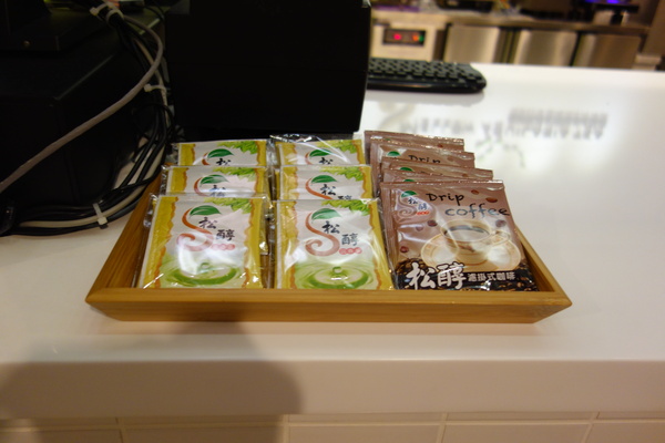 松醇沉香主題複合式餐飲：1030225[官本金文愛台灣]松醇沉香主題複合式餐飲輕鬆養生享受美食歡渡美好時光的好地方