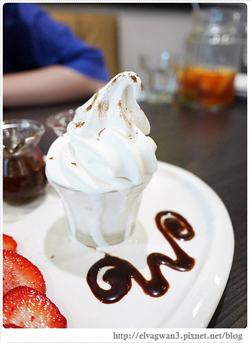 台北東湖-瓦法奇朵二店-新菜單36-073-1