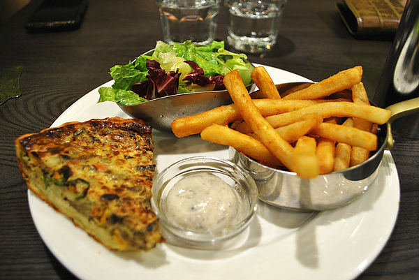 瓦法奇朵：【內湖】瓦法奇朵。松露薯條超肥但超好吃阿