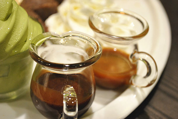 瓦法奇朵：【內湖】瓦法奇朵。松露薯條超肥但超好吃阿