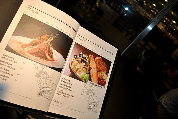 瓦法奇朵：【內湖】瓦法奇朵。松露薯條超肥但超好吃阿